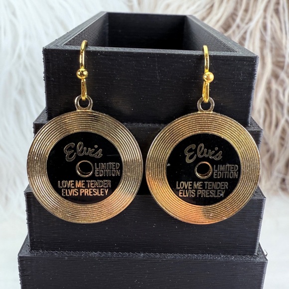 Vintage Elvis Presley Love Me Tender LP Record Goldtone Black pierced Earrings - Picture 1 of 5